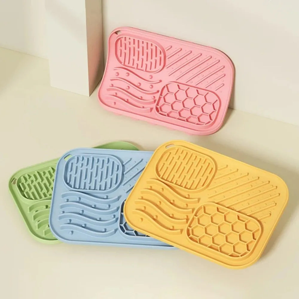 Silicone Pet Slow Feeder Mat Anti-choking Pet Licking Mat for Dogs Non-slip Dog Slow Food Plate with Suction Cups Pet Supplies