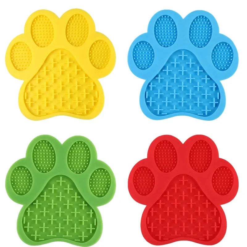 Dog Paw Silicone Pet Licking Mat Pet Slow Food Tray Dog Bath Distraction Silicone Dog Suction Cup Food Guard Training